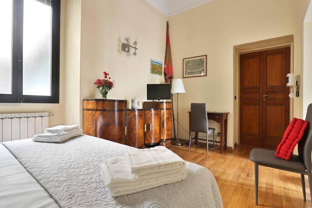 Small Studio, Donatello, Next To The Duomo Of Florence Apartment Exterior photo